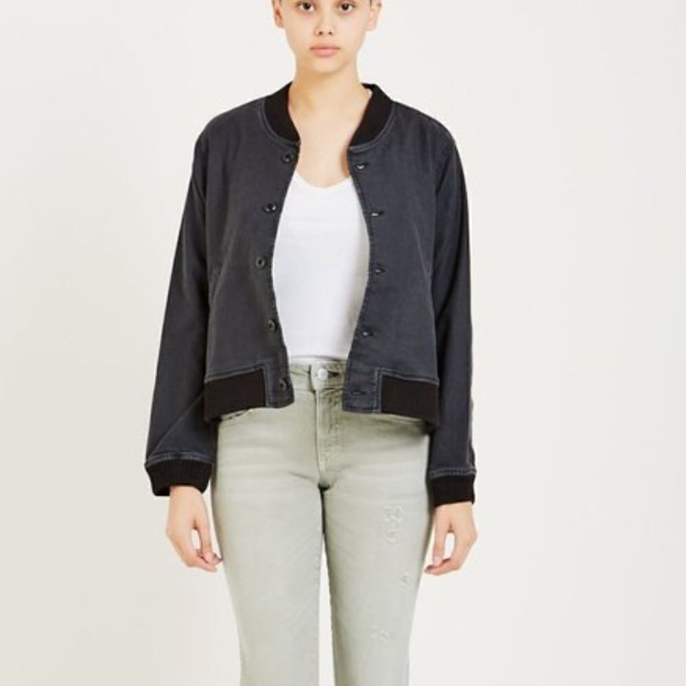 The great. Swingy bomber jacket - Picture 8 of 9